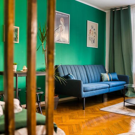 Hacienda Royal Palace - Central Designer Apartment Bucarest Extérieur photo