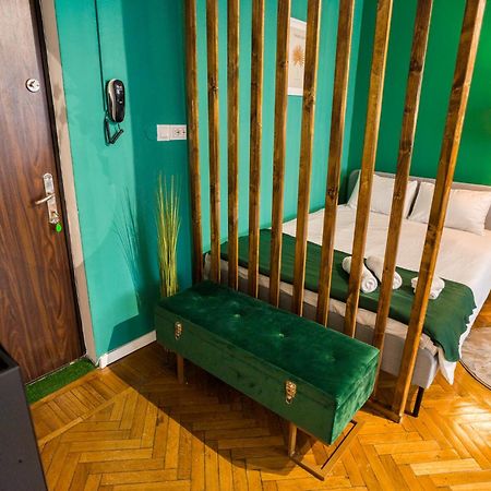 Hacienda Royal Palace - Central Designer Apartment Bucarest Extérieur photo