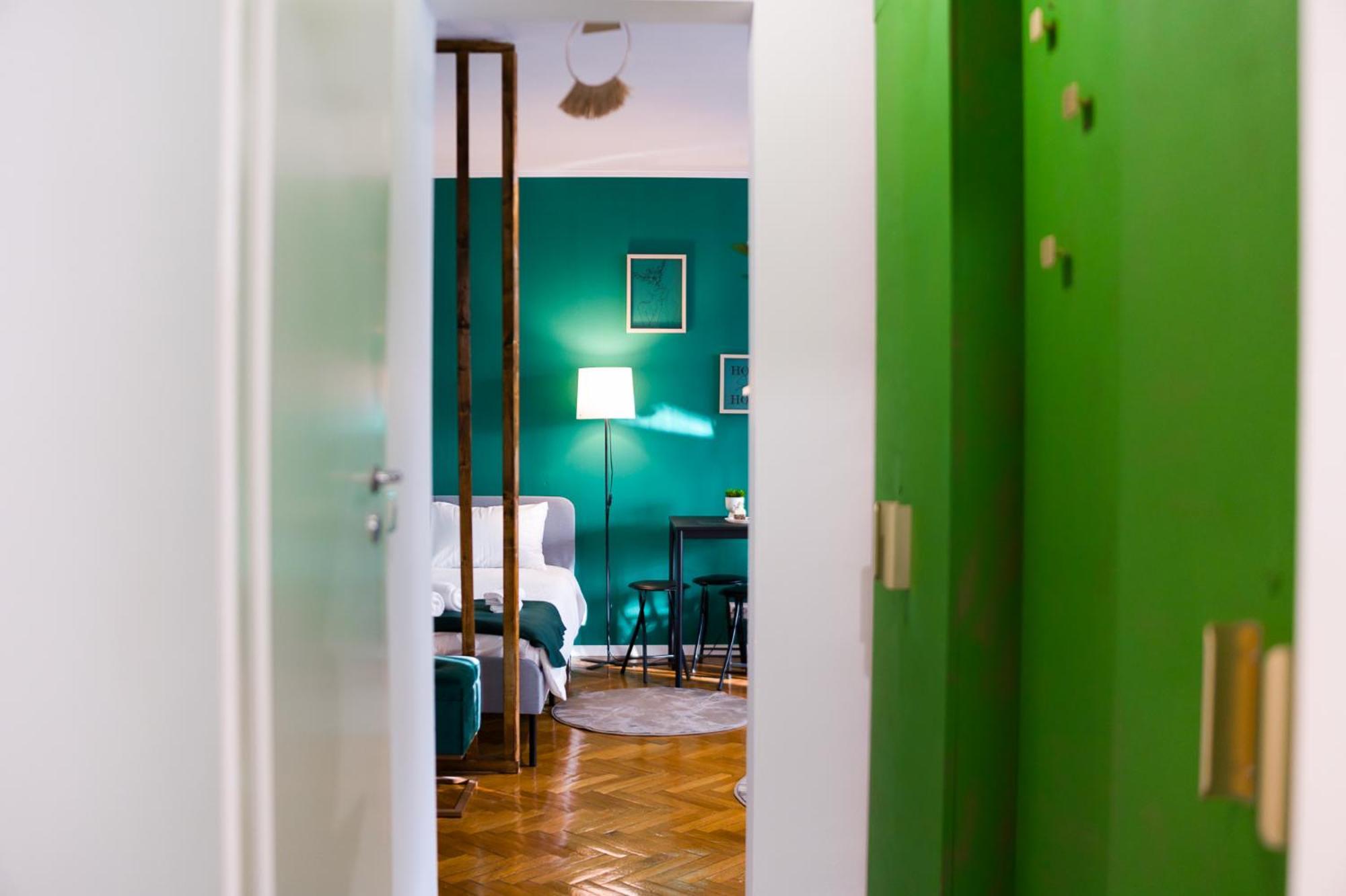 Hacienda Royal Palace - Central Designer Apartment Bucarest Extérieur photo