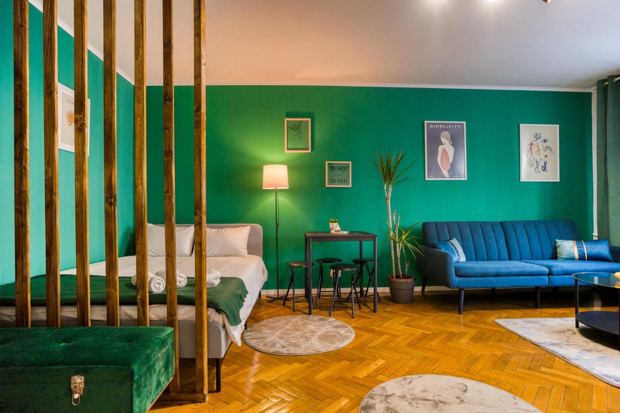 Hacienda Royal Palace - Central Designer Apartment Bucarest Extérieur photo