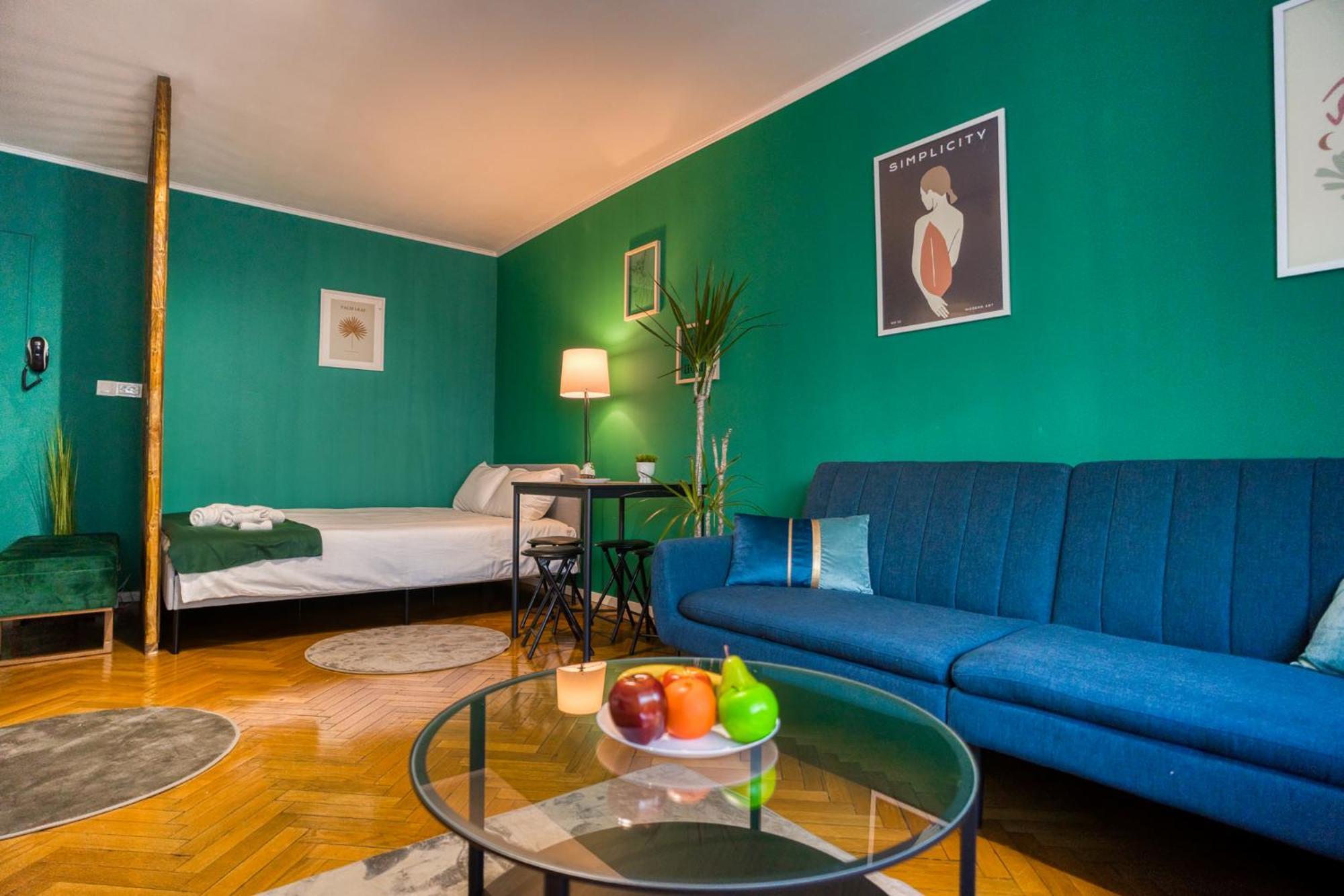 Hacienda Royal Palace - Central Designer Apartment Bucarest Extérieur photo